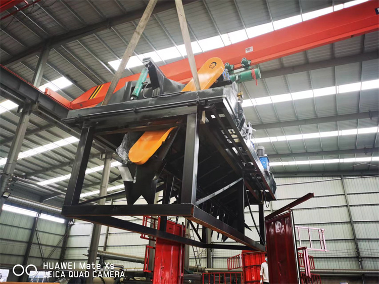 6米槽式液壓翻拋機發(fā)貨現(xiàn)場