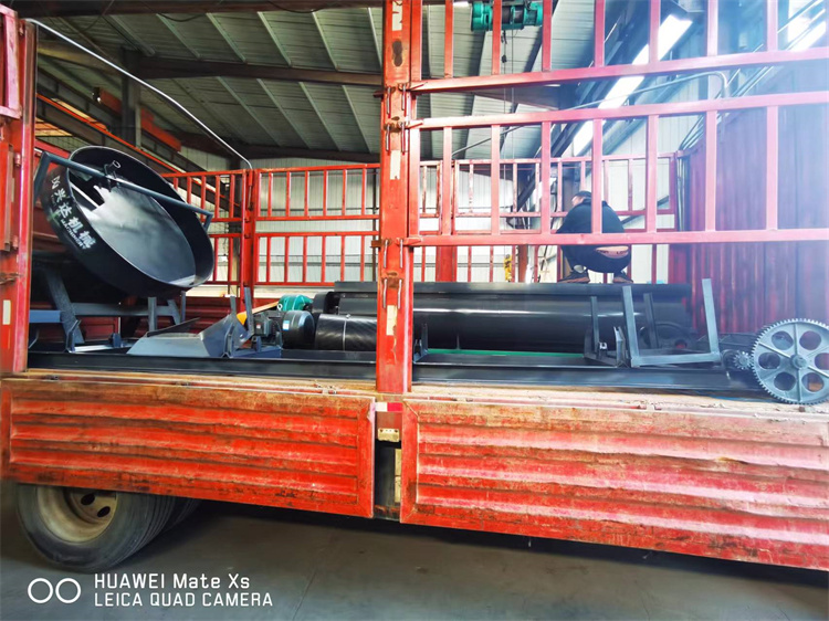 馬鞍山有機(jī)肥設(shè)備發(fā)貨現(xiàn)場(chǎng)