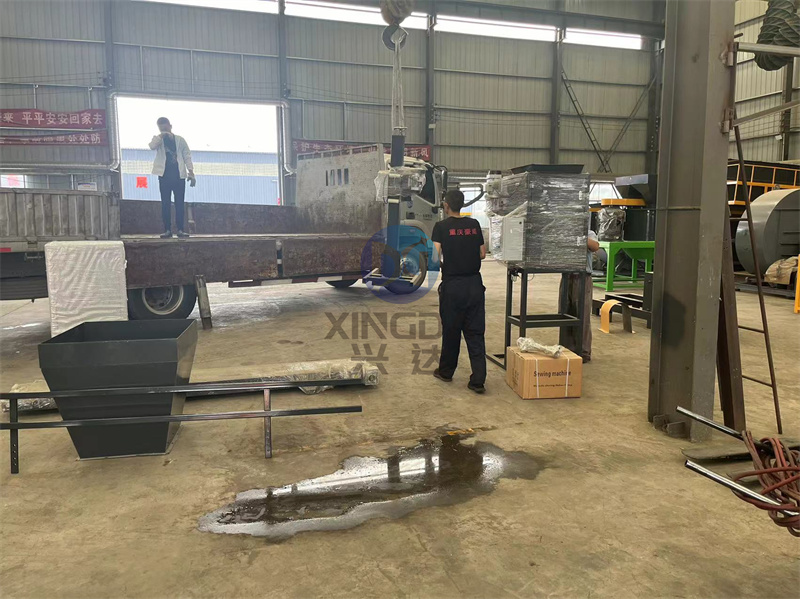 有機(jī)肥自動定量包裝機(jī)加工現(xiàn)場