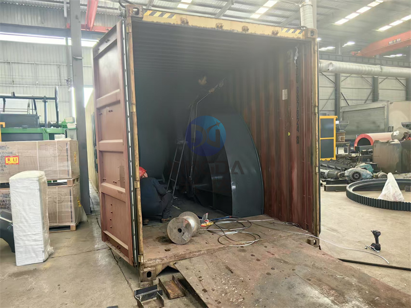 外貿(mào)出口造粒設備圓盤造粒機裝箱發(fā)貨